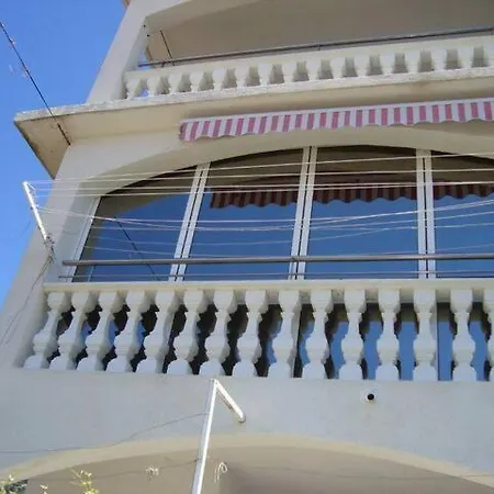 Apatmani Darija Apartman Komiza