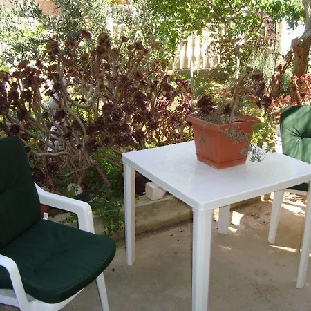 Apatmani Darija Apartman Komiza