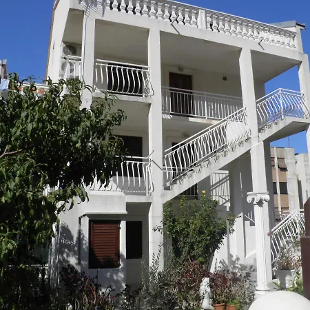 Apartment Apatmani Darija Komiza
