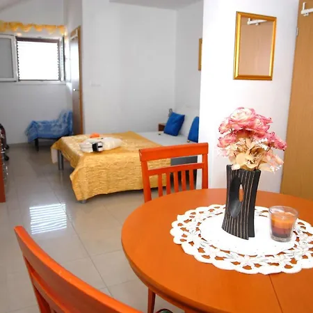 Apatmani Darija Apartmán *