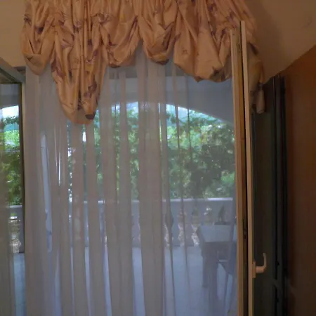 Apatmani Darija Apartment Komiza
