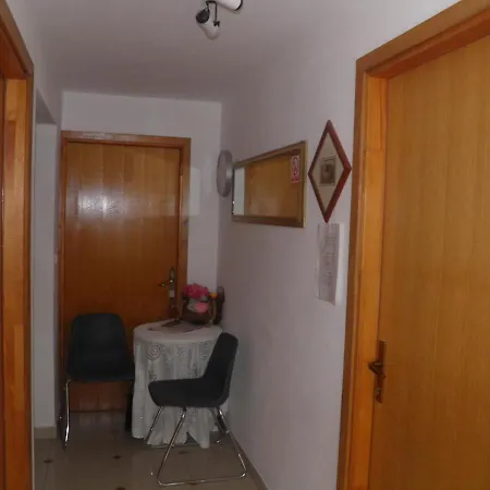 Apatmani Darija Komiža