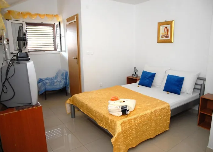 Apatmani Darija Appartamento Komiža