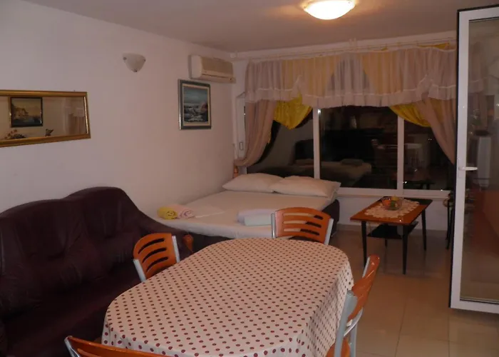 Apatmani Darija * Komiža