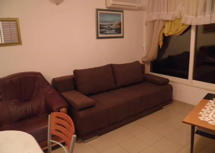 Apatmani Darija * Komiža